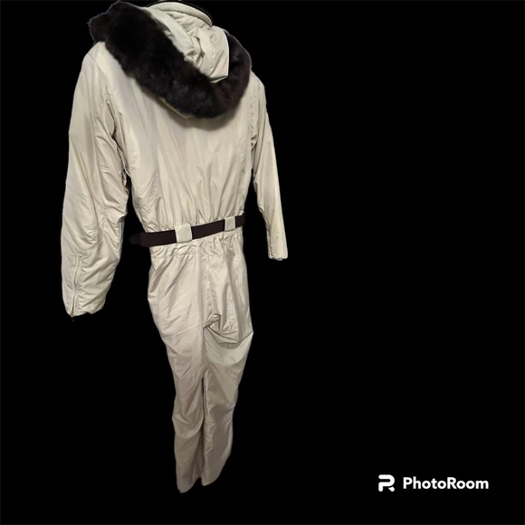 Obermeyer Snowsuit - Picture 6 of 11